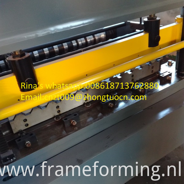 high quality roofing sheet roll forming machine 2 